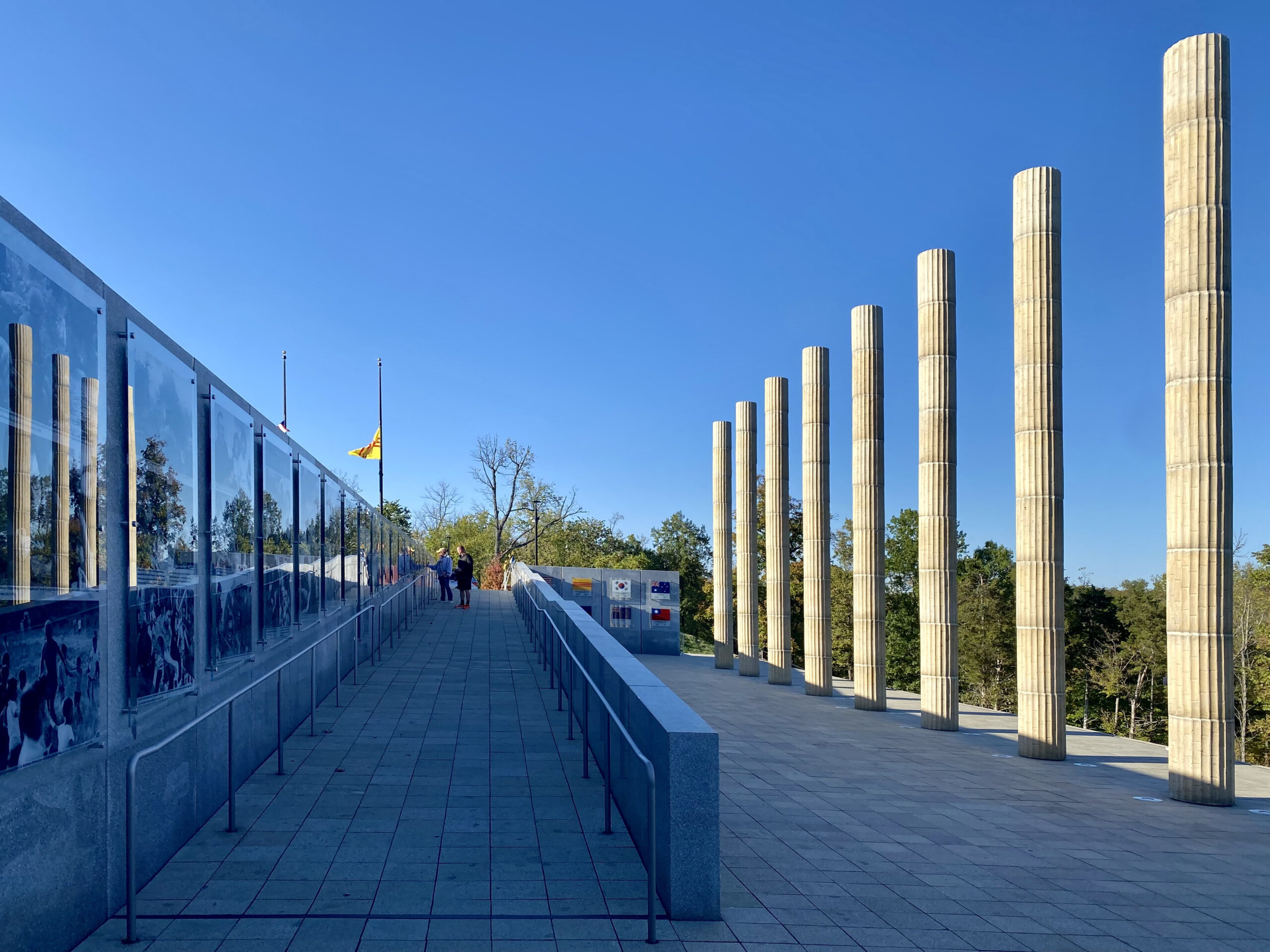 TRI Ã‚N Detail 15