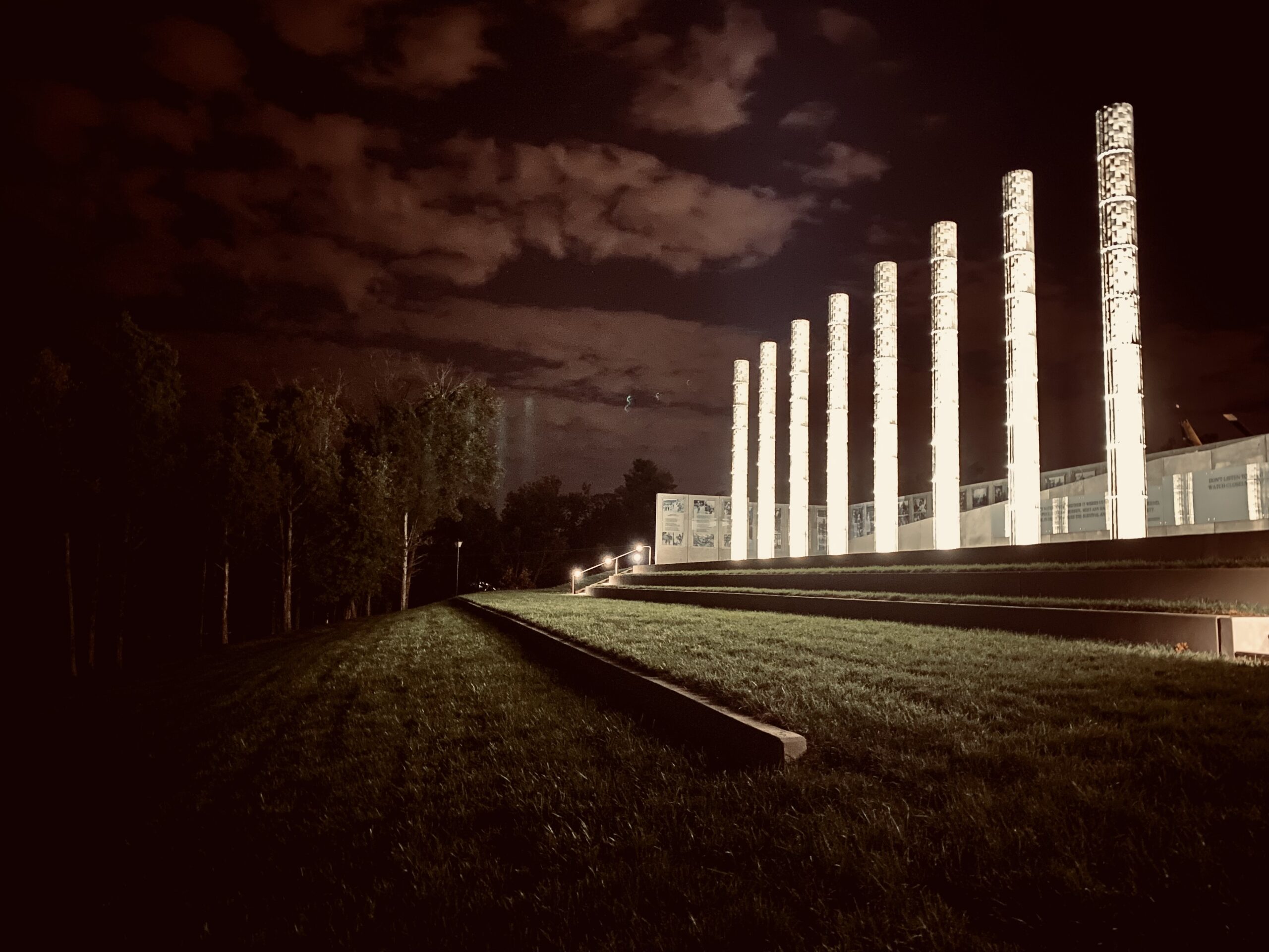 TRI Ã‚N Detail 18