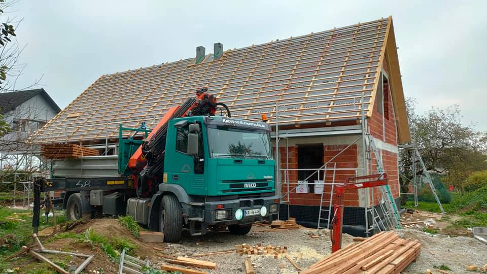 TWO-FAMILY HOUSE IN PREDOSLJE Detail 4